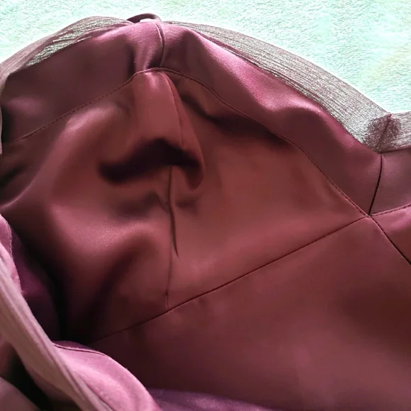 MAX & CLEO Burgundy Satin Strappy Bodycon Sleeveless Knee Length Dress--EUC--8 - Picture 11 of 16